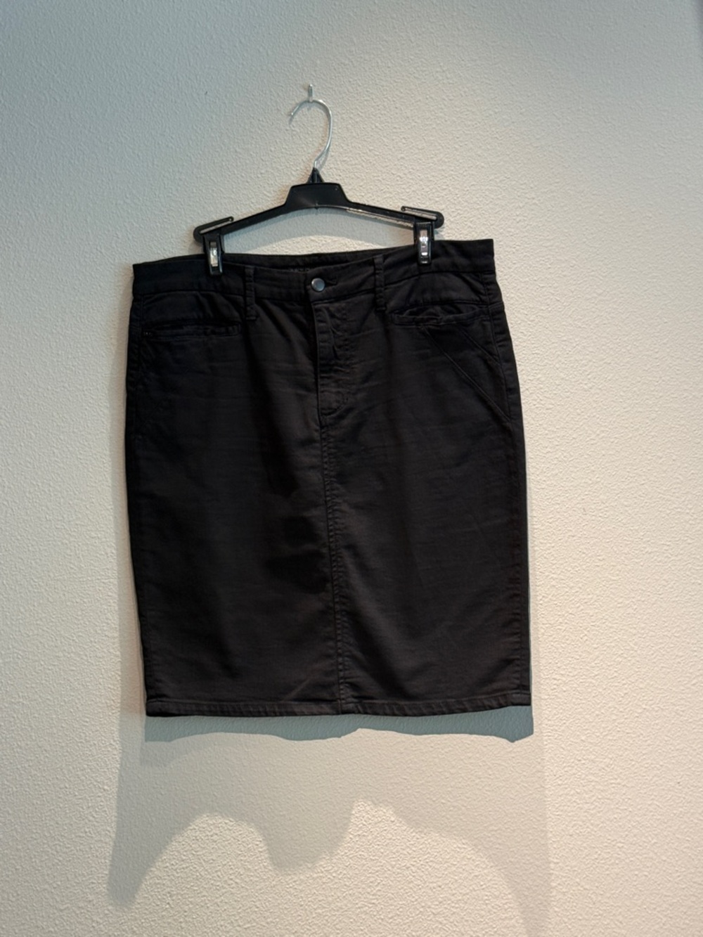 Joe's Jeans Black Pencil Skirt with Front Pockets